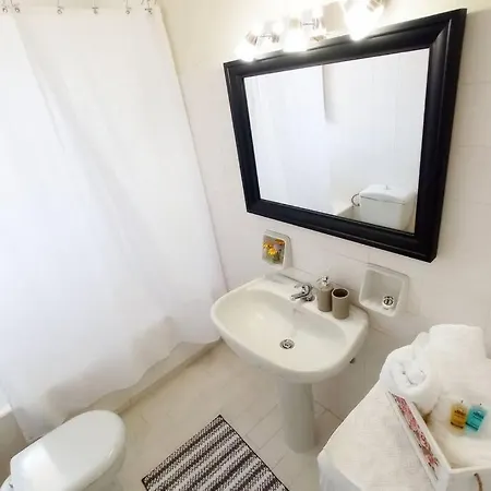 Just Listed Captain's Quarters Dream View 펜션 피스카던